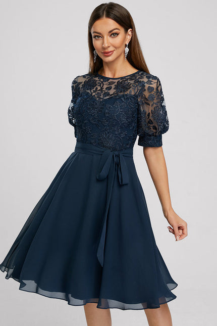 Robe Midi Éclosion Élégante