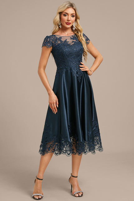 Robe Midi Satinée Élégante - gallery 4