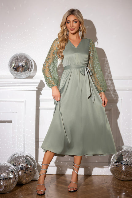 Robe Midi Satin Verte À Manches Brodées