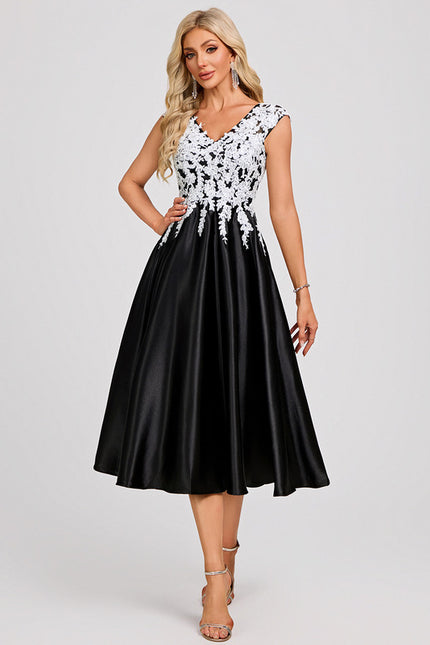 Robe Midi Noire Florale - gallery 1
