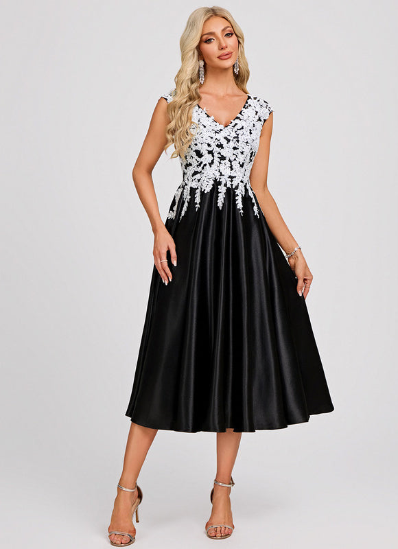 Robe Midi Noire Florale - gallery 2