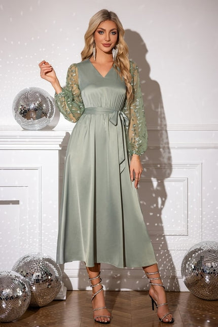 Robe Midi Satin Verte À Manches Brodées - gallery 4