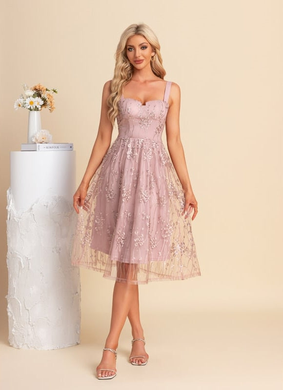 Robe Midi Rose Brodée